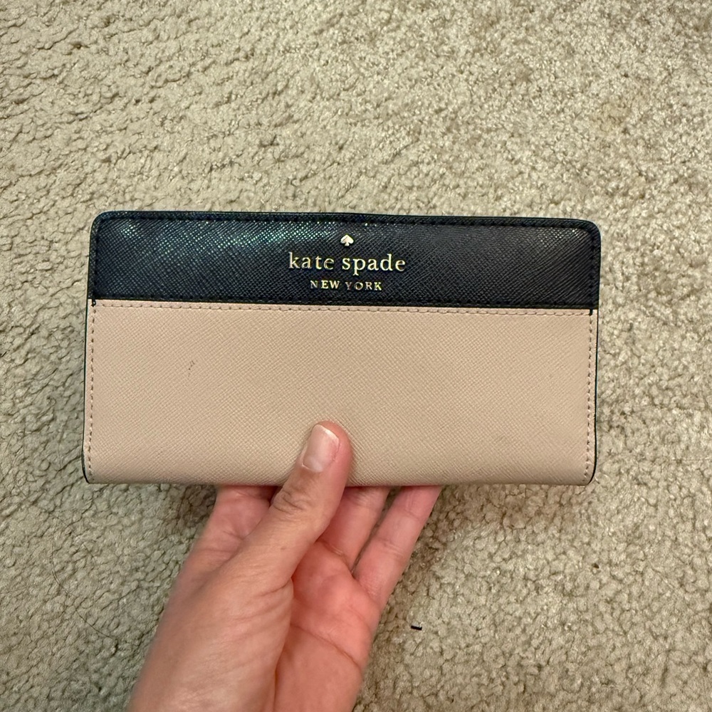 kate spade black bifold cardholder with gold logo
